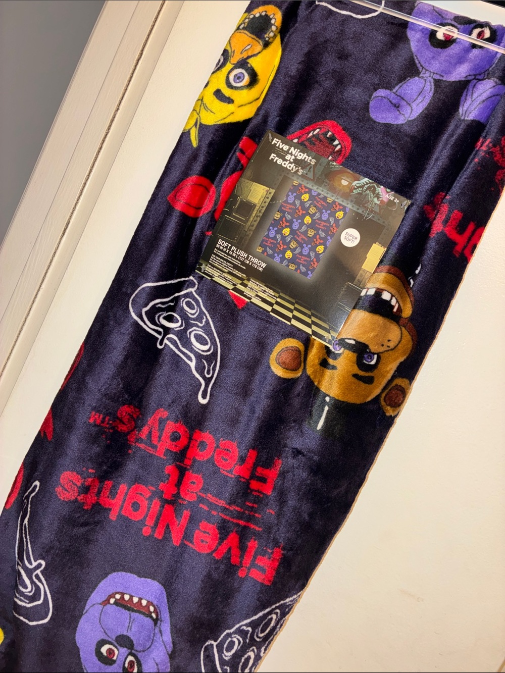 Five nights at Freddy’s plush throw blanket